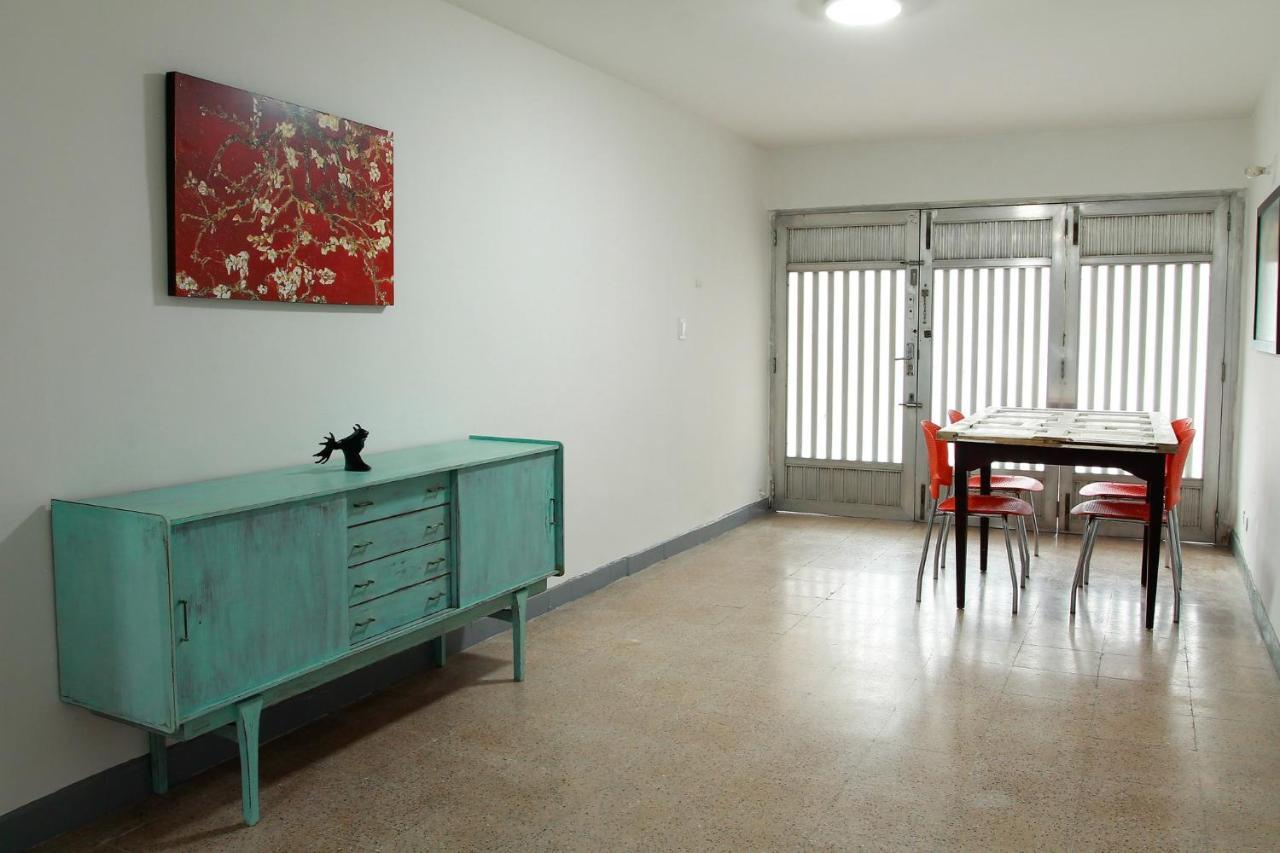 Casa Tuvia Parque Hostel Меделин Екстериор снимка
