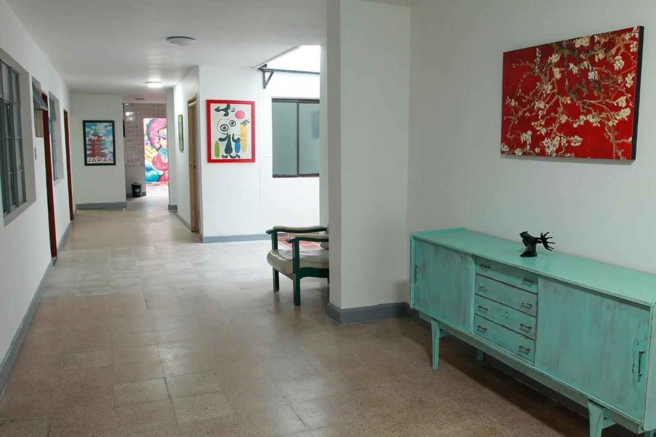 Casa Tuvia Parque Hostel Меделин Екстериор снимка