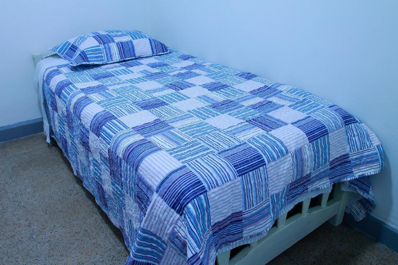 Casa Tuvia Parque Hostel Меделин Екстериор снимка
